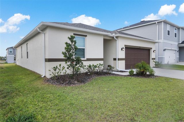 9032 HOOTON WAY, Davenport, FL 33896