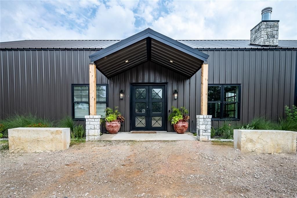 6876 Koppe Bridge Road, College Station, TX 77845 — exterior