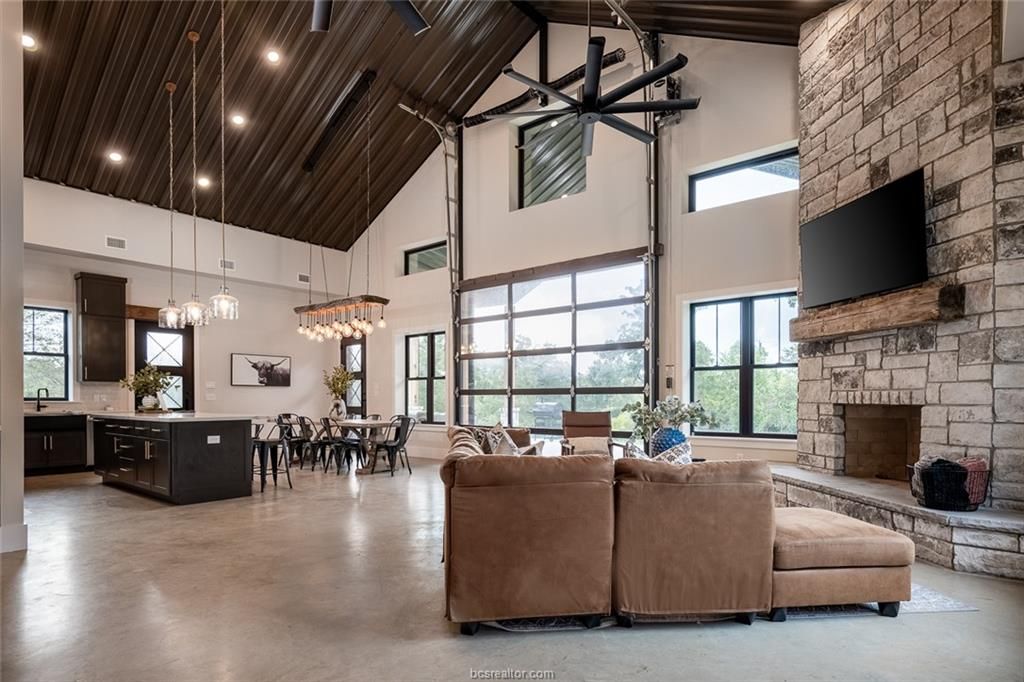 6876 Koppe Bridge Road, College Station, TX 77845 — photo 2