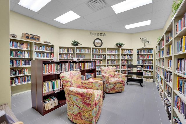 3229 Scarlet Tanager Court, Port St. Lucie, Port St Lucie, FL 34952