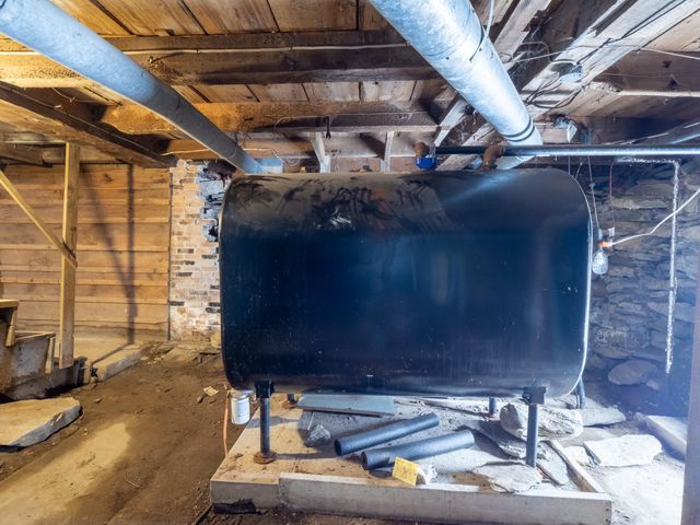 122 Main Road, West Haven, VT 05743