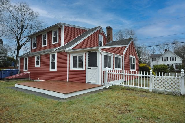 463 W Union St, East Bridgewater, MA 02333