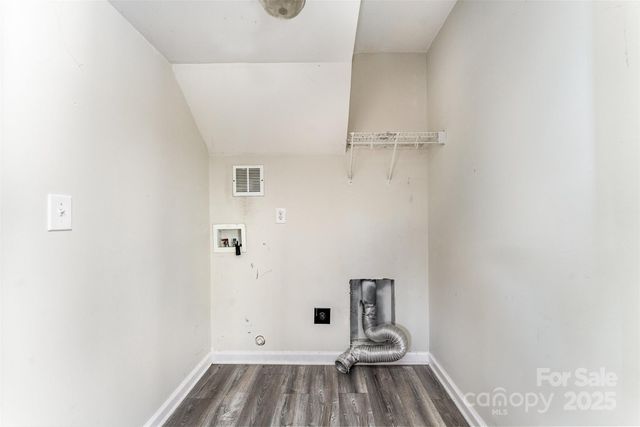 501 Woodington Lane, Charlotte, NC 28214