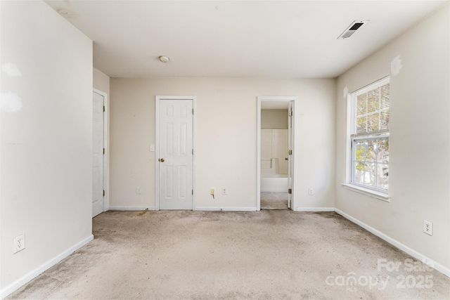 501 Woodington Lane, Charlotte, NC 28214