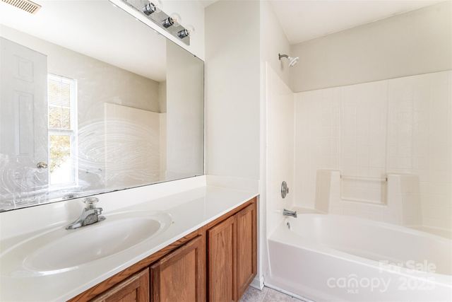 501 Woodington Lane, Charlotte, NC 28214