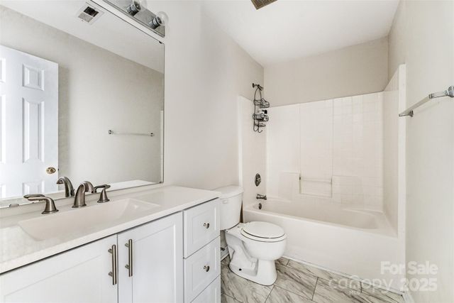 501 Woodington Lane, Charlotte, NC 28214