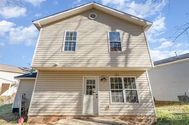 501 Woodington Lane, Charlotte, NC 28214