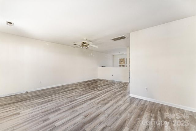 501 Woodington Lane, Charlotte, NC 28214