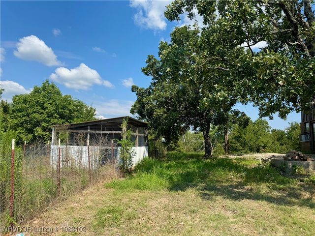 57705 Lenox Place, Muse, OK 74949