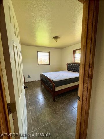 57705 Lenox Place, Muse, OK 74949