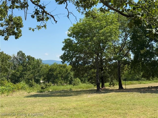 57705 Lenox Place, Muse, OK 74949