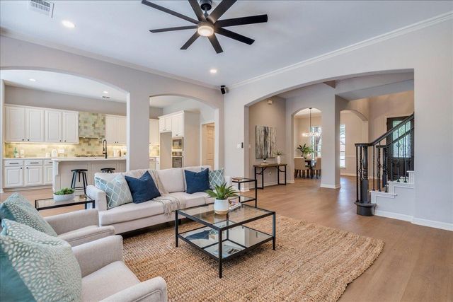 1109 Hillridge DR, Round Rock, TX 78665