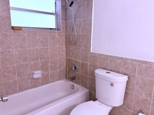 7410 SW 82nd St K210, Miami, FL 33143
