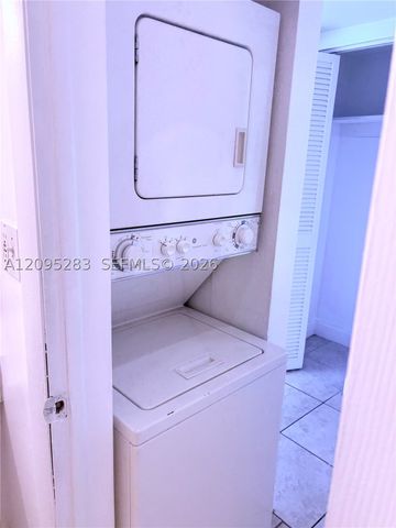 7410 SW 82nd St K210, Miami, FL 33143