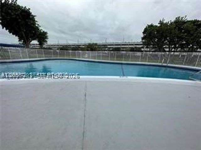 7410 SW 82nd St K210, Miami, FL 33143
