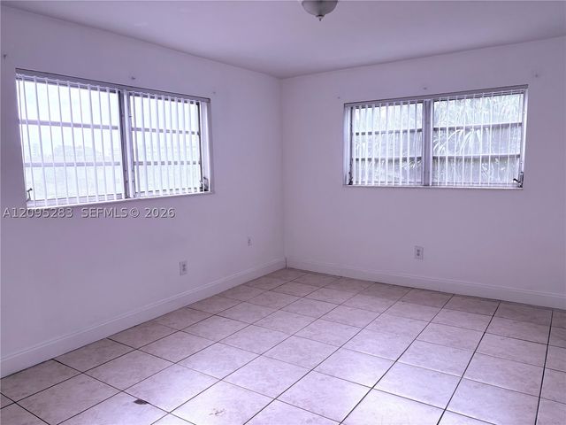 7410 SW 82nd St K210, Miami, FL 33143