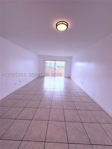 7410 SW 82nd St K210, Miami, FL 33143