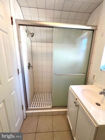 7208 TYLER AVE, Falls Church, VA 22042