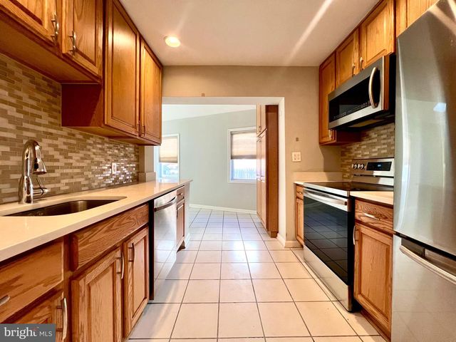 7208 TYLER AVE, Falls Church, VA 22042