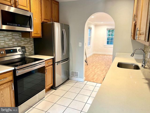 7208 TYLER AVE, Falls Church, VA 22042