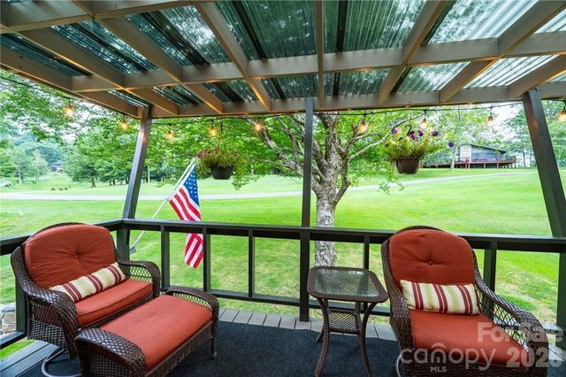 107 Grassy Gap Loop Road, Beech Mountain, NC 28604