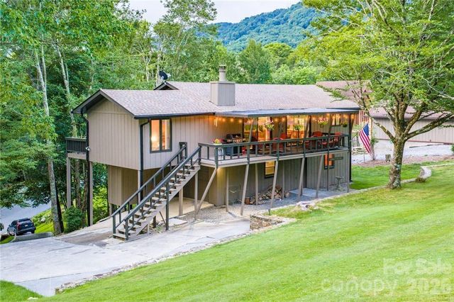 107 Grassy Gap Loop Road, Beech Mountain, NC 28604