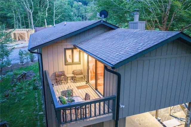 107 Grassy Gap Loop Road, Beech Mountain, NC 28604