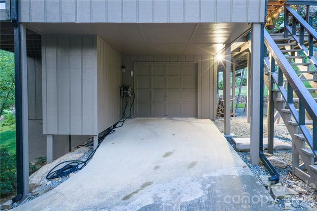 107 Grassy Gap Loop Road, Beech Mountain, NC 28604