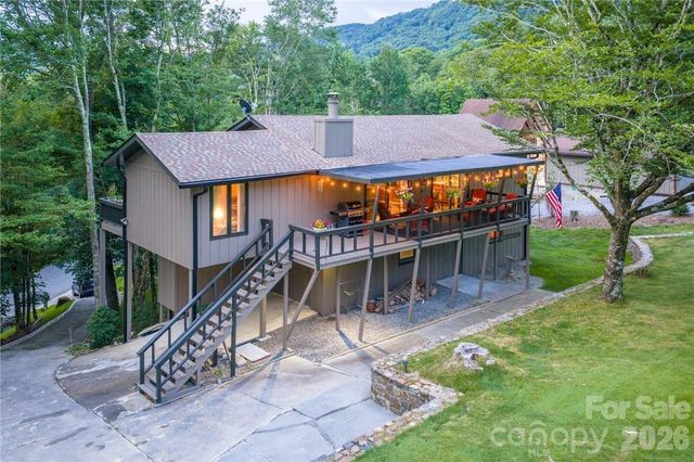 107 Grassy Gap Loop Road, Beech Mountain, NC 28604