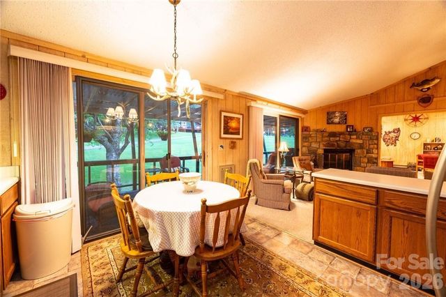 107 Grassy Gap Loop Road, Beech Mountain, NC 28604