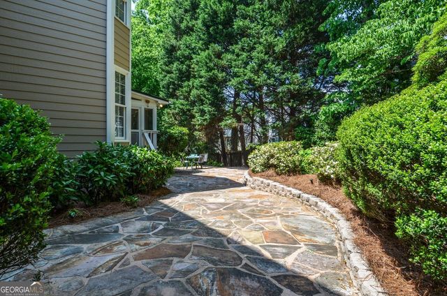2217 Dunbar Trail SE, Smyrna, GA 30080