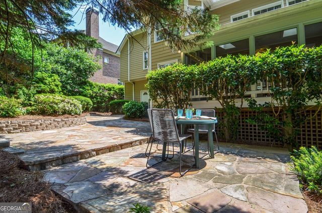 2217 Dunbar Trail SE, Smyrna, GA 30080