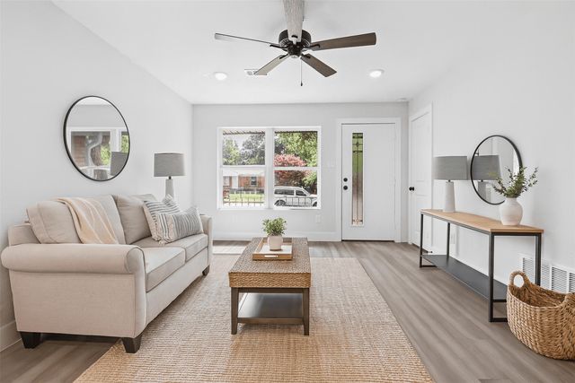 2211 San Pablo Drive, Dallas, TX 75227