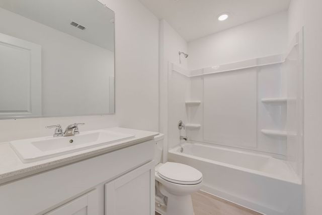 4862 Volunteer Drive, Ennis, TX 75119