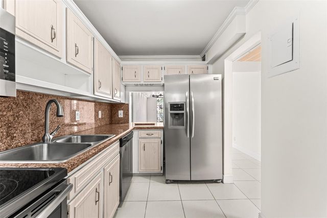 4500 N Federal Highway 344E, Lighthouse Point, FL 33064