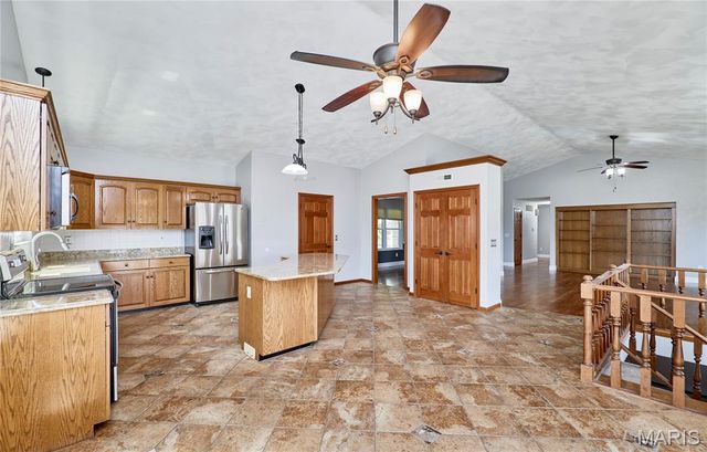 902 Phillip Court, O'fallon, IL 62269