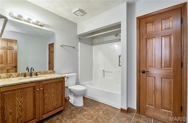 902 Phillip Court, O'fallon, IL 62269
