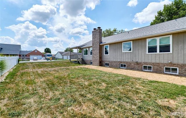 902 Phillip Court, O'fallon, IL 62269