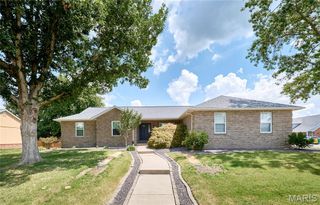 902 Phillip Court, O'fallon, IL 62269