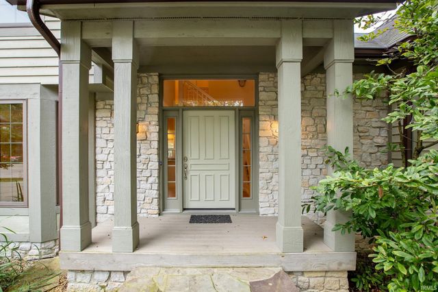 2605 S Trotters Run, Bloomington, IN 47401