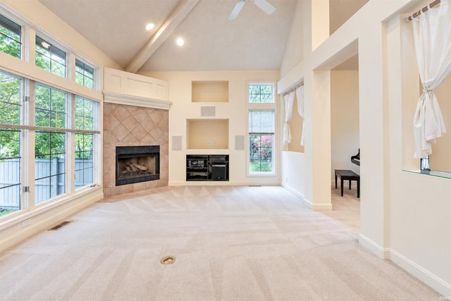 2605 S Trotters Run, Bloomington, IN 47401
