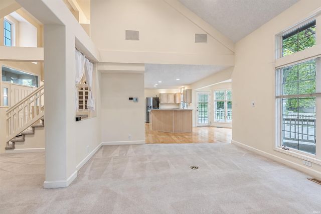 2605 S Trotters Run, Bloomington, IN 47401