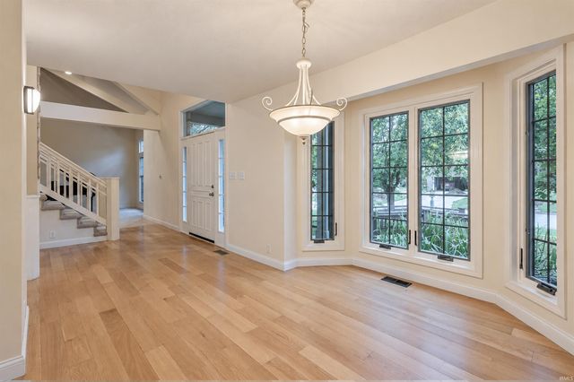 2605 S Trotters Run, Bloomington, IN 47401