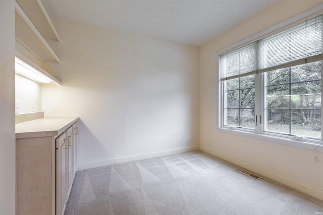 2605 S Trotters Run, Bloomington, IN 47401