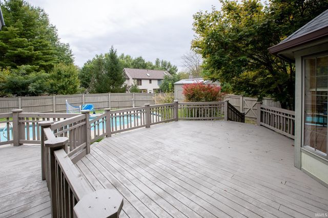 2605 S Trotters Run, Bloomington, IN 47401