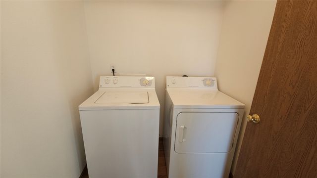 5525 Kacena Avenue 4, Marion, IA 52302