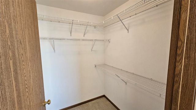 5525 Kacena Avenue 4, Marion, IA 52302