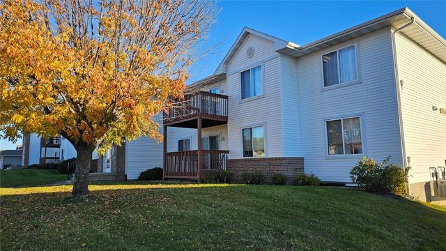 5525 Kacena Avenue 4, Marion, IA 52302