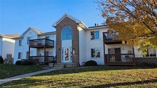 5525 Kacena Avenue 4, Marion, IA 52302