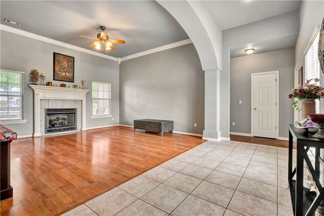 1990 Harris Drive, Fayetteville, AR 72701